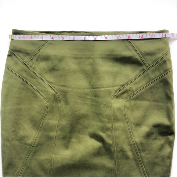 Marciano Skirt with Curve-Enhancing Seams - Picture 7 of 7